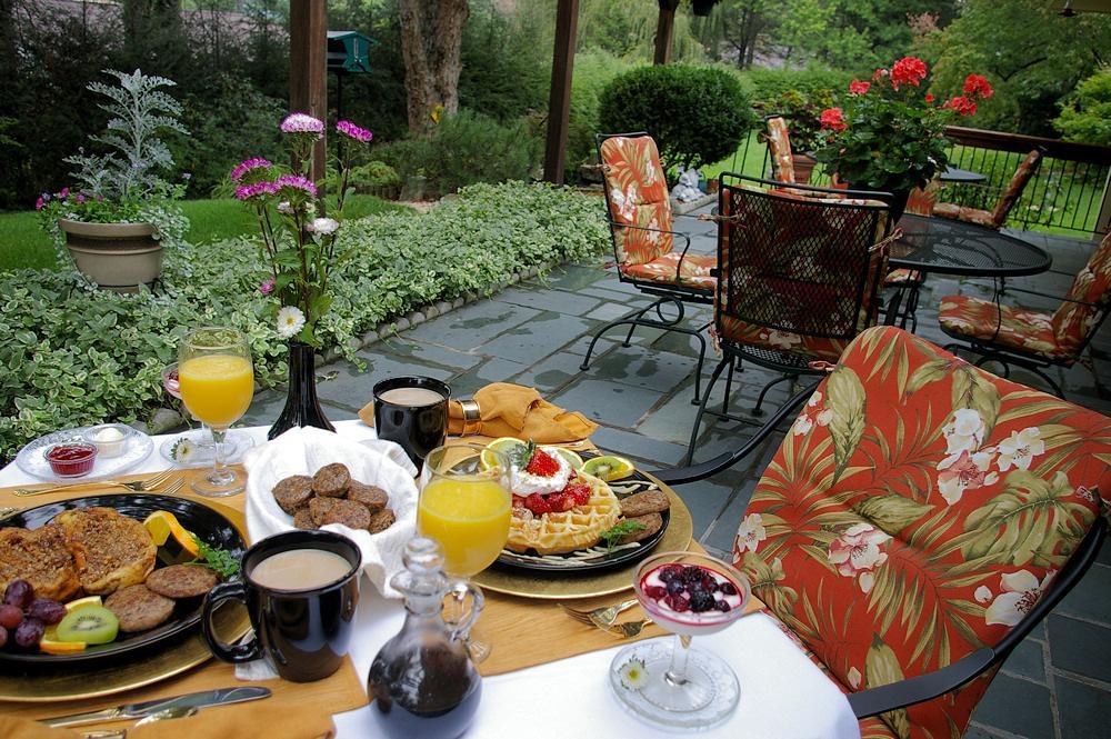 Brookside Mountain Mist Inn Вейнсвілл Екстер'єр фото