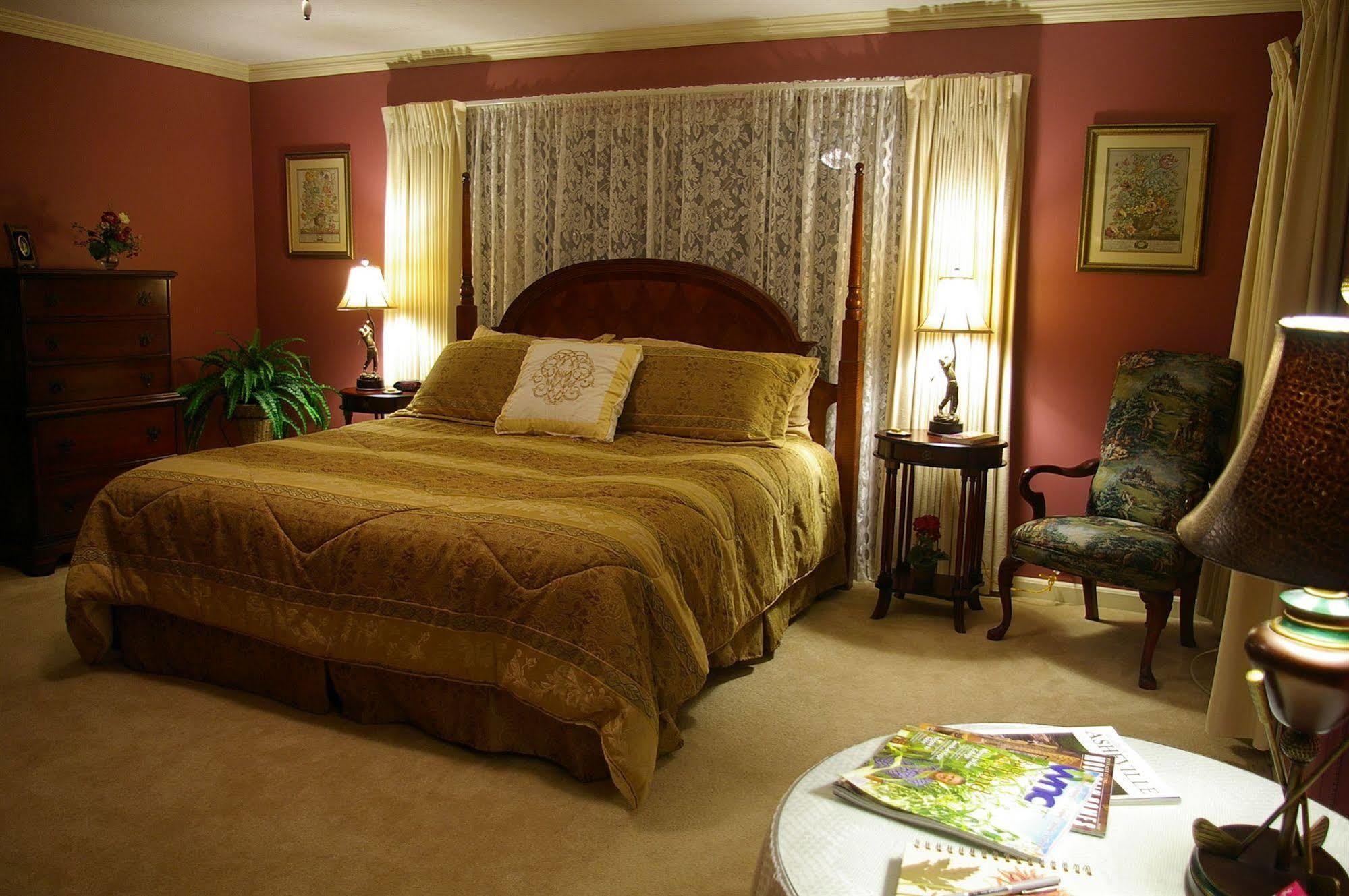 Brookside Mountain Mist Inn Вейнсвілл Екстер'єр фото